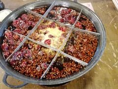 -白乐天毛肚火锅馆(南滨路店)