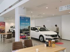-陕西富源上汽大众4S店(明德门店)