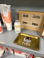 -摩睫+皮肤管理·科学美容中心