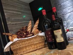 -卡佩罗意大利餐厅及酒吧Al Cappello Trattoria