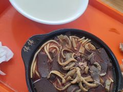 -伟伟羊杂馆