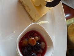 -东西风牛排馆周末烧烤自助(首都机场希尔顿店)
