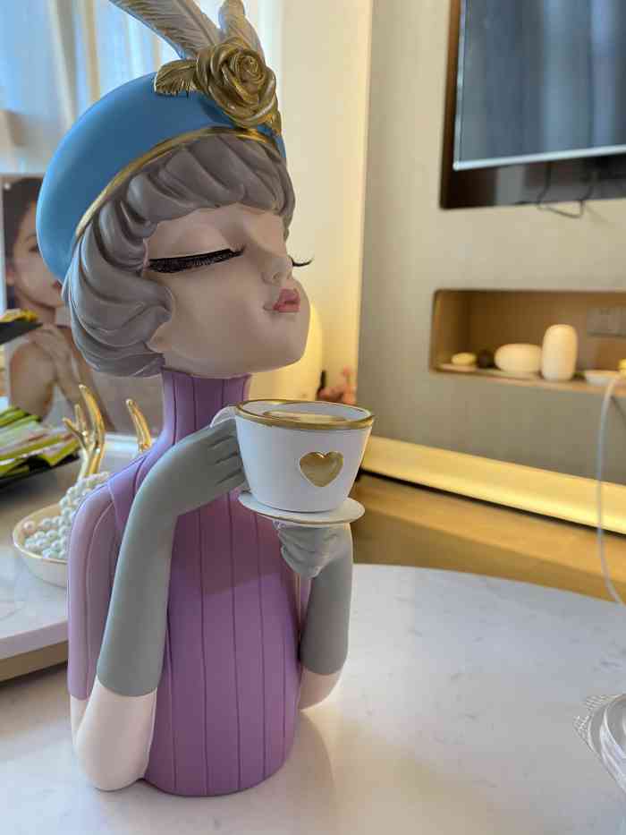 a61nr salon 艾妮儿(德基世贸店)-"位置在河西