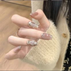 -悦指间美甲美睫美肤