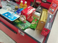 -卜蜂莲花(松江文诚路店)