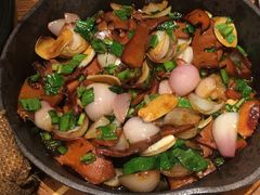 -云海肴·汽锅鸡·云南菜(天山百盛优客店)