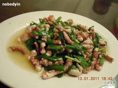 韭黄墨斗鱼-小铜锣湾海鲜家常菜馆(河西店)