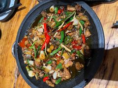 -老滇山寨•云南特色菜•地方菜•民族风情歌舞表演(金碧店)