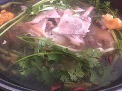 -镇雄酸汤猪脚(钻石广场分店)