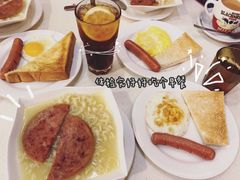 -香港新发烧腊茶餐厅(万象店)