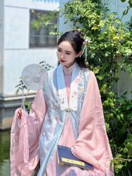 -一揽芳华汉服旗袍体验馆(拙政园店)