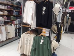 -优衣库(威海威高购物中心店)