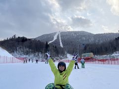-亚布力新体委滑雪场