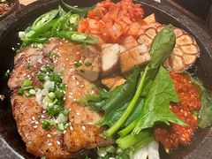 法式鲣鱼汁配炭烤黑猪肉-KimPro 辛普乐概念韩餐