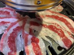 薄切五花-唯成•韩国炭火烤肉 유성고기