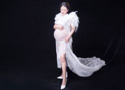 点击看大图 -十孕纪高端孕妇亲子摄影