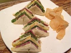 -蝴蝶汇音乐酒馆(罗湖店)