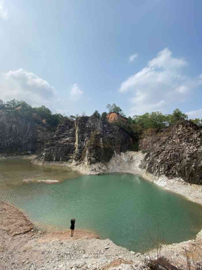 红山村-"瀑布环境不错,但非常多人呢,然后可以自己."-大众点评移动版