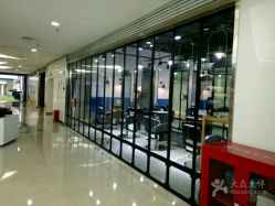 -FRIDAY星期五专业美发沙龙