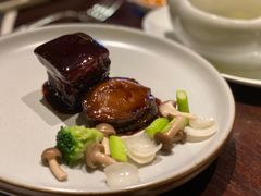 鲍鱼红烧肉-杭州西子湖四季酒店·金沙厅