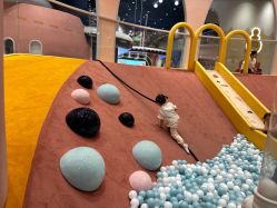 -奈尔宝家庭中心·亲子餐厅(鄞州万达店)