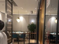 -港丽餐厅(杭大店)