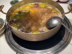 -洪氏嗨捞·猪肚鸡火锅(阳光天地店)