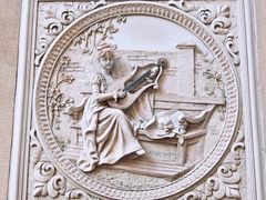 -鲁邦国际风情街(麦世达韩国精品百货店)