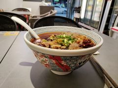 -粉吖吖·邵阳米粉(体育西路店)