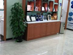 -茂菊口腔连锁(浦东南路店)