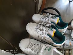 -阿迪达斯(武林银泰三叶草店)