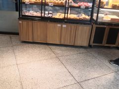 -皇冠幸福里动物奶油生日蛋糕(龙阳村地铁站店)