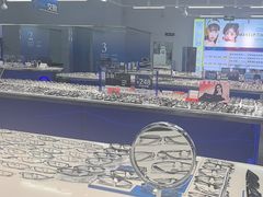 -优购镜仓(六角广场店)