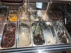 -VENCHI 闻绮(上海佛罗伦萨小镇店)