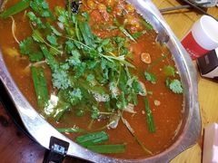 -野山舂·贵州现舂酸汤火锅(鸿通城店)