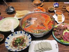 -亮欢寨酸汤鱼(沙冲路店)