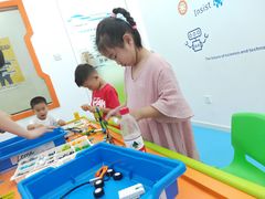 -童程童美·信息学竞赛·乐高机器人编程(长宁来福士校区)