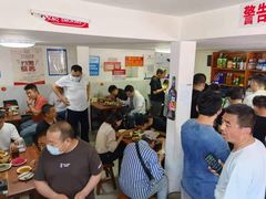 等位区-宝瑞门钉肉饼店