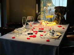 -弦月窗LUNETTE BY AMANDA(复兴路店)