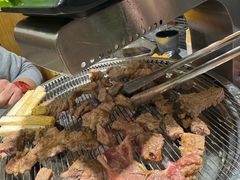 -啊美丽炭火烤肉(滑翔一店)