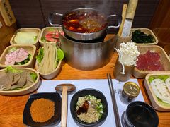 -独食火锅·半米屋台(直营总店)