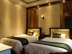 现代双人房-十号名邸精品酒店（上海音乐学院店）(原复旦五官科医院店)