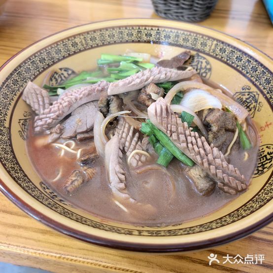 阿能面馆(中山东路店)