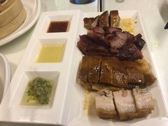 -新大咀港式茶餐厅(宝山万达店)