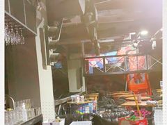 -UP嘻哈酒吧(粉巢店)