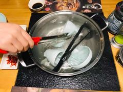 -洪氏嗨捞·广东猪肚鸡·椰子鸡火锅(西咸万象城店)