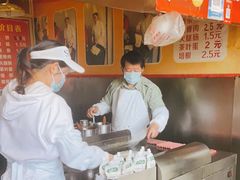 -海燕家人灌蛋饼(凤凰街店)