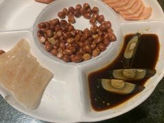-靠山屯东北农家菜(八龙桥雅苑店)