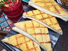 -曼听小寨海鲜烧烤·大连辣炒大王(盖州街店)