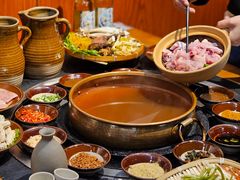 -阿山卓·野生菌火锅·纳西火塘烤肉